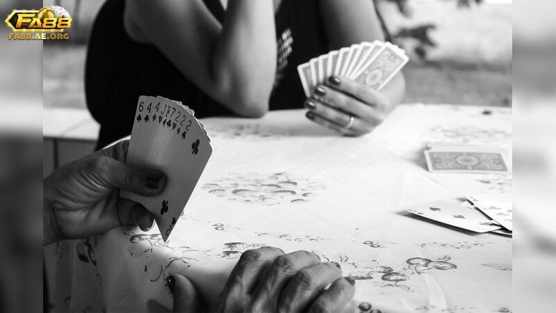 Chiến lược cơ bản trong Poker online